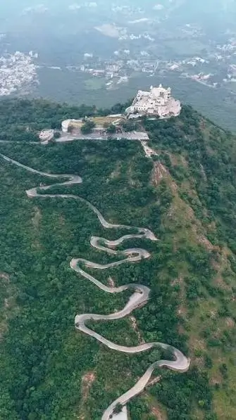 Monsoon Palace view